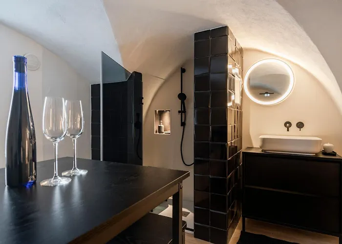 Guesthost - Vaulted In The Heart Of Apartment