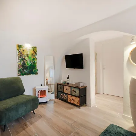 Appartement Guesthost - Vaulted In The Heart Of